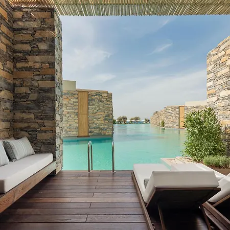 Voyage Resort